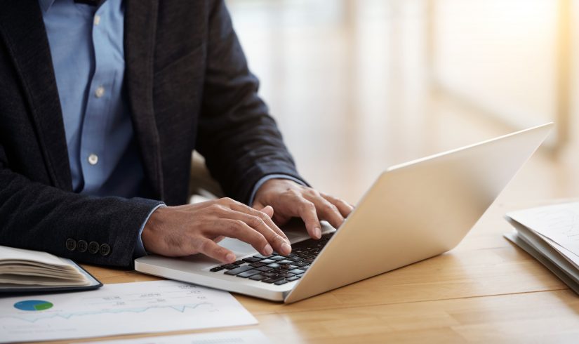 businessman-working-on-laptop